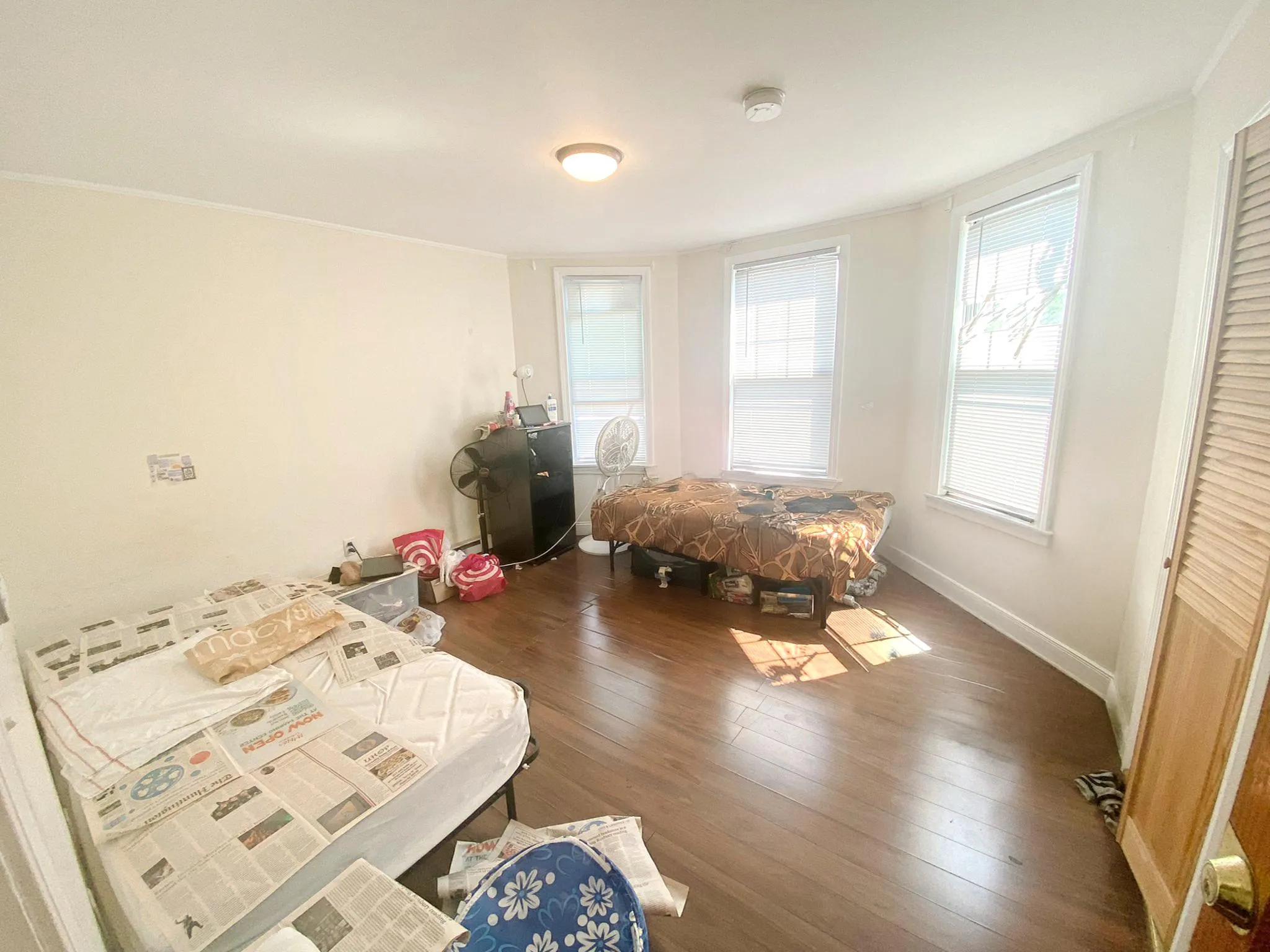 5 bed, 2 bath apartment for rent at 739 Parker St Unit 3, Mission Hill — photo 4 of 13