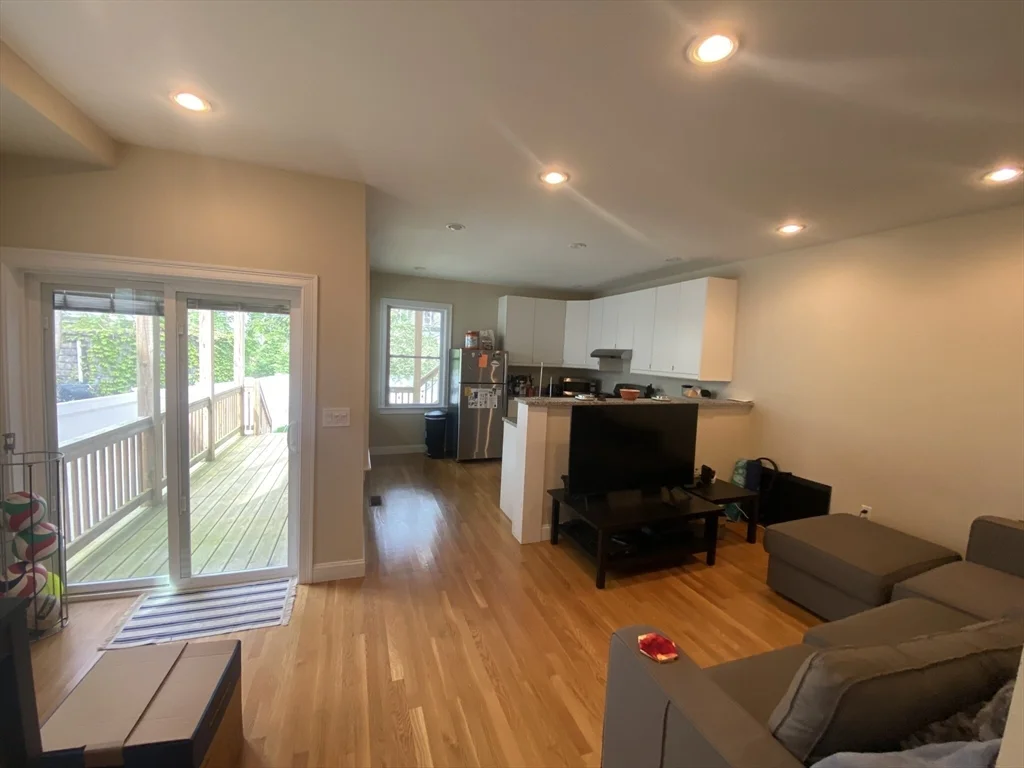 2 bed, 1 bath apartment for rent at 739 Somerville Ave Unit 1, Porter Square — photo 3 of 27