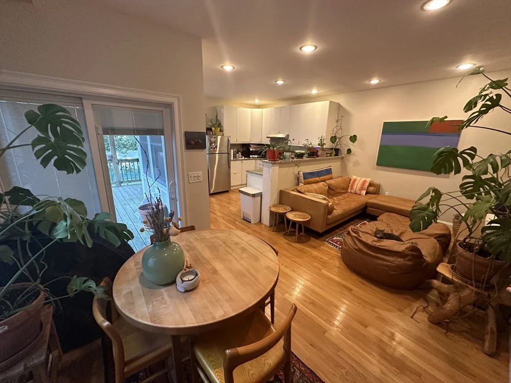 2 bed, 1 bath apartment for rent at 739 Somerville Ave Unit 1, Porter Square — photo 6 of 27