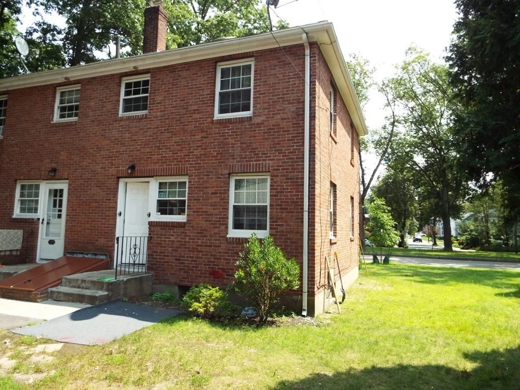 2 bed, 1 bath apartment for rent at 739 Vfw Pkwy Unit 739, West Roxbury — photo 2 of 16