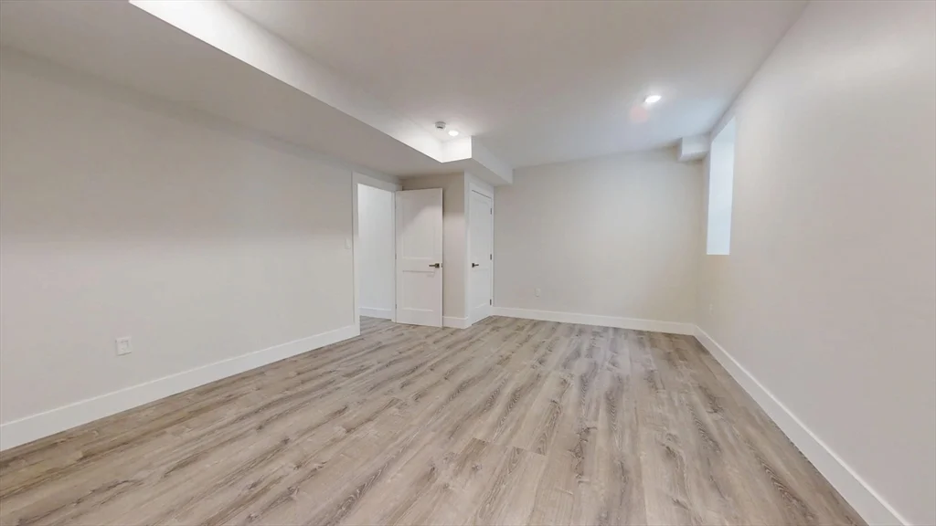 4 bed, 4+ bath apartment for rent at 73A Trowbridge St Unit 73A, Belmont — photo 24 of 29