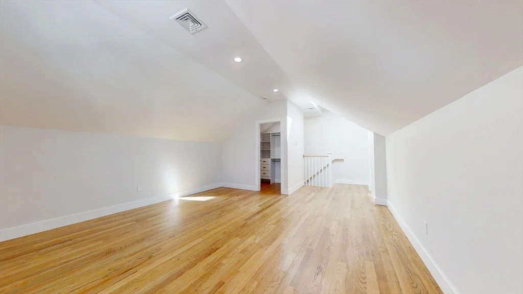 4 bed, 4+ bath apartment for rent at 73A Trowbridge St Unit 73A, Belmont — photo 21 of 29