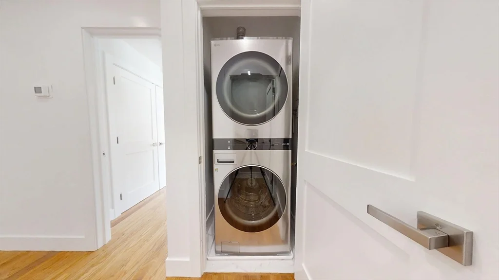 4 bed, 4+ bath apartment for rent at 73A Trowbridge St Unit 73A, Belmont — photo 18 of 29