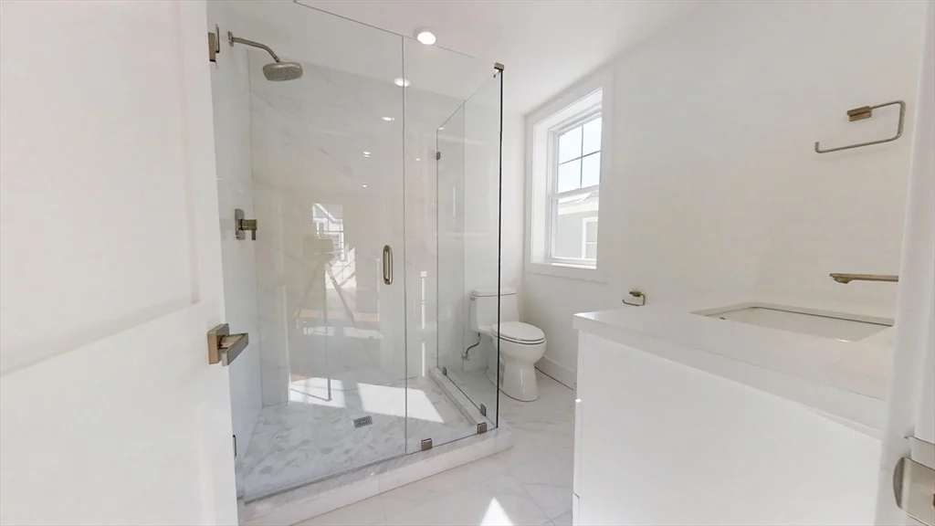 4 bed, 4+ bath apartment for rent at 73A Trowbridge St Unit 73A, Belmont — photo 17 of 29