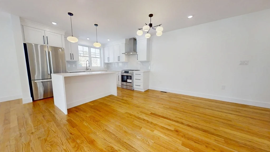 4 bed, 4+ bath apartment for rent at 73A Trowbridge St Unit 73A, Belmont — photo 7 of 29