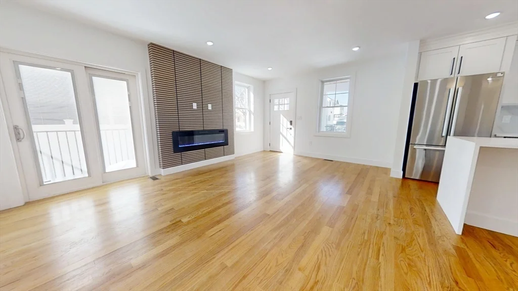 4 bed, 4+ bath apartment for rent at 73A Trowbridge St Unit 73A, Belmont — photo 3 of 29