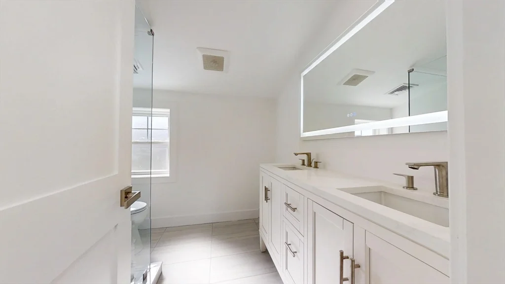 4 bed, 4+ bath apartment for rent at 73A Trowbridge St Unit 73A, Belmont — photo 22 of 29