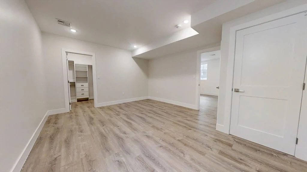 4 bed, 4+ bath apartment for rent at 73A Trowbridge St Unit 73A, Belmont — photo 26 of 29