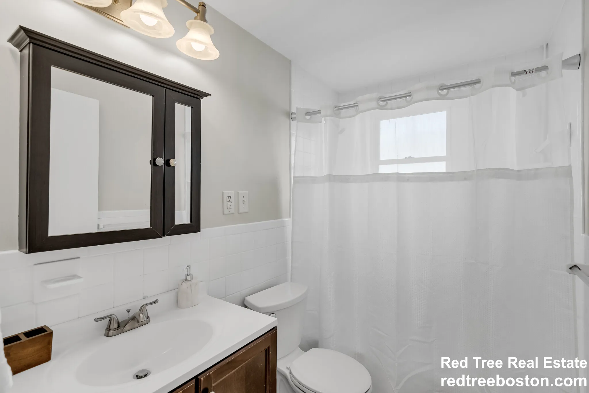 3 bed, 1 bath apartment for rent at 74-76 Dunboy St Unit 2, Brighton — photo 11 of 23