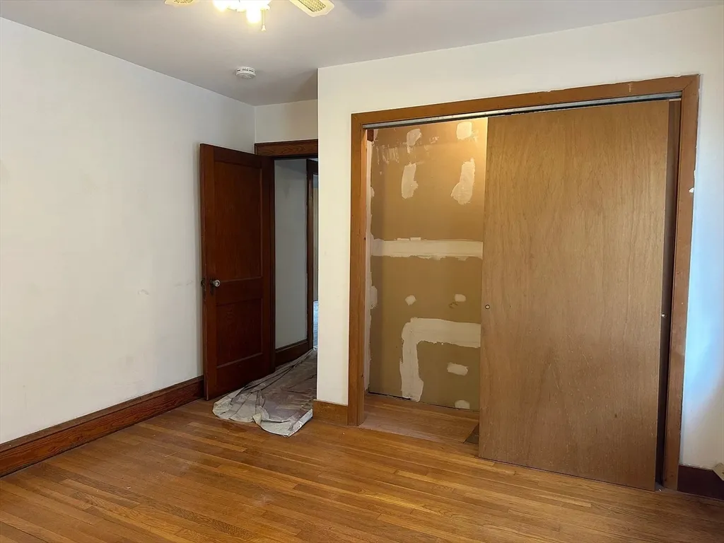 3 bed, 1 bath apartment for rent at 74-76 Governor St Unit 2, Ten Hills — photo 9 of 14