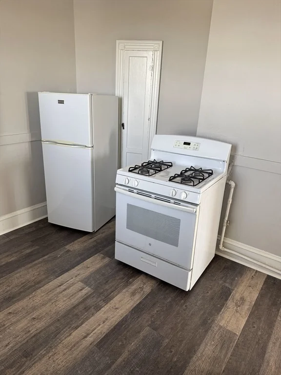 1 bed, 1 bath apartment for rent at 74-78 Washington Unit 5, Chelsea — photo 3 of 10