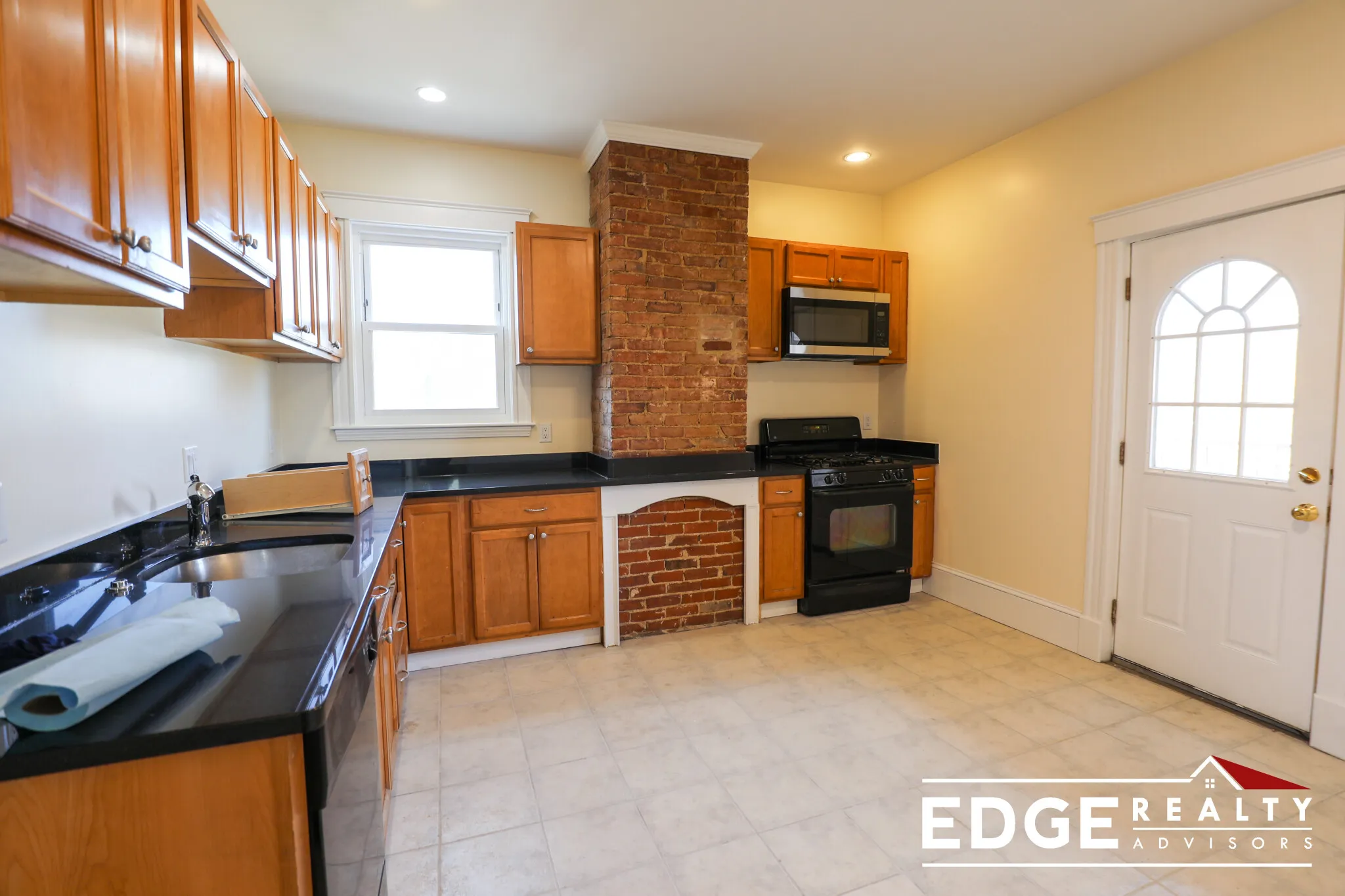 3 bed, 2 bath apartment for rent at 74 Aldie St Unit 1, Allston