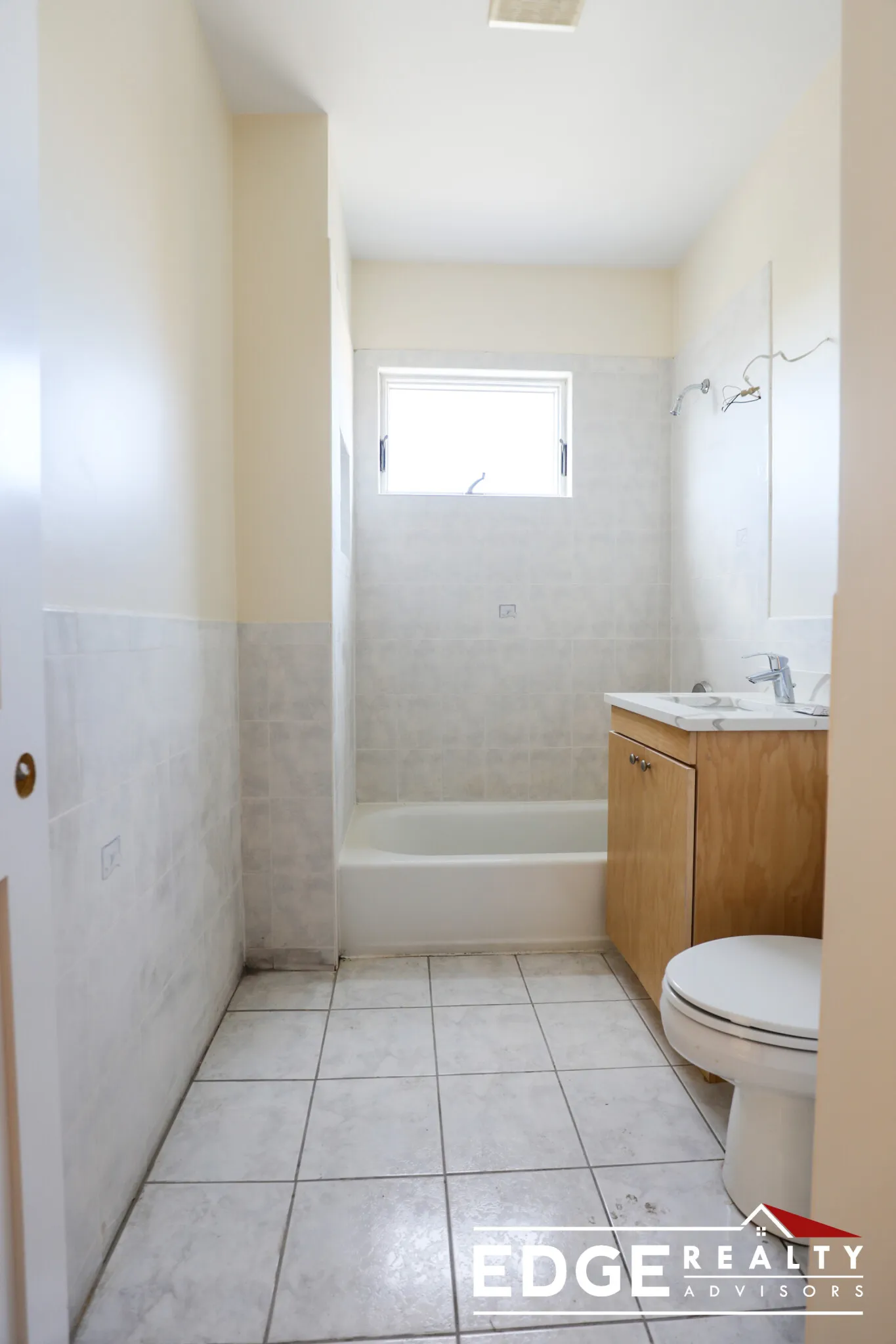 3 bed, 2 bath apartment for rent at 74 Aldie St Unit 1, Allston — photo 7 of 9