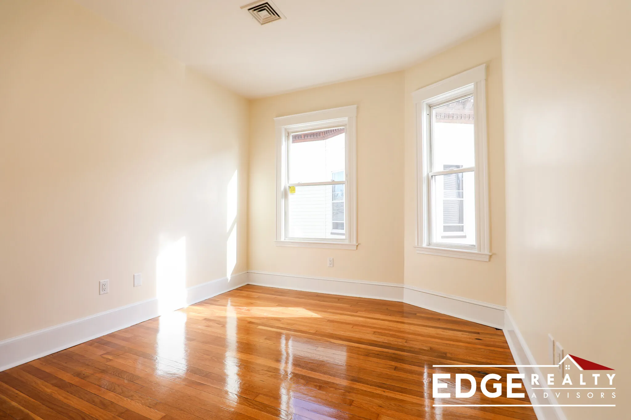 3 bed, 2 bath apartment for rent at 74 Aldie St Unit 1, Allston — photo 8 of 9