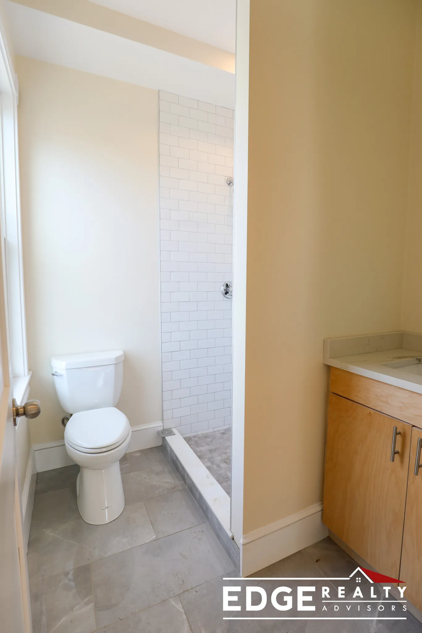 3 bed, 2 bath apartment for rent at 74 Aldie St Unit 2, Allston — photo 4 of 10