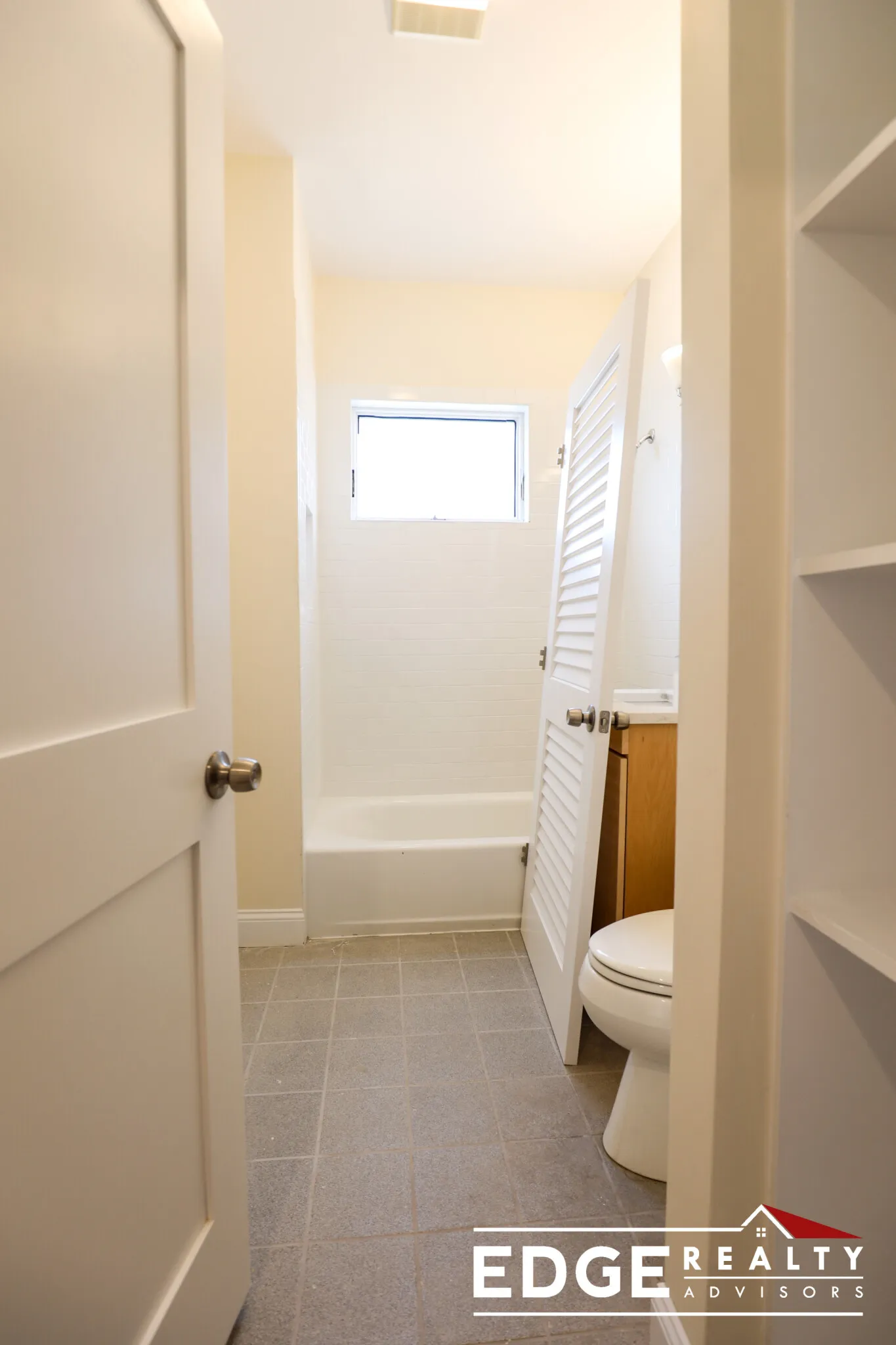 3 bed, 2 bath apartment for rent at 74 Aldie St Unit 2, Allston — photo 6 of 10