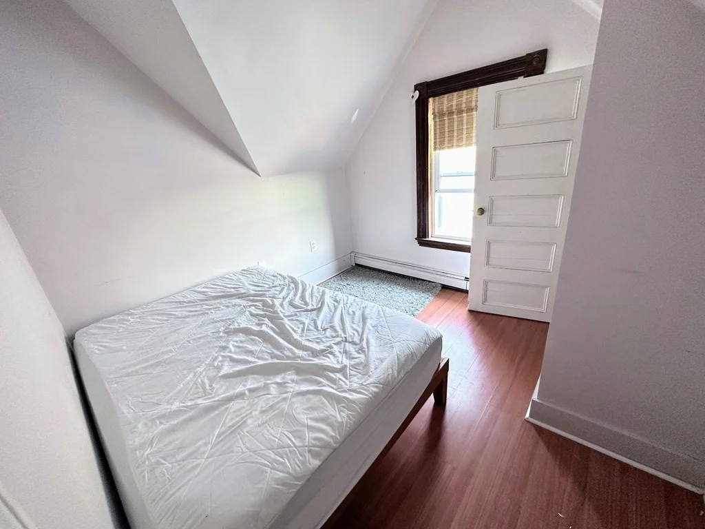 2 bed, 1 bath apartment for rent at 74 Antwerp St Unit 3, Brighton — photo 8 of 11