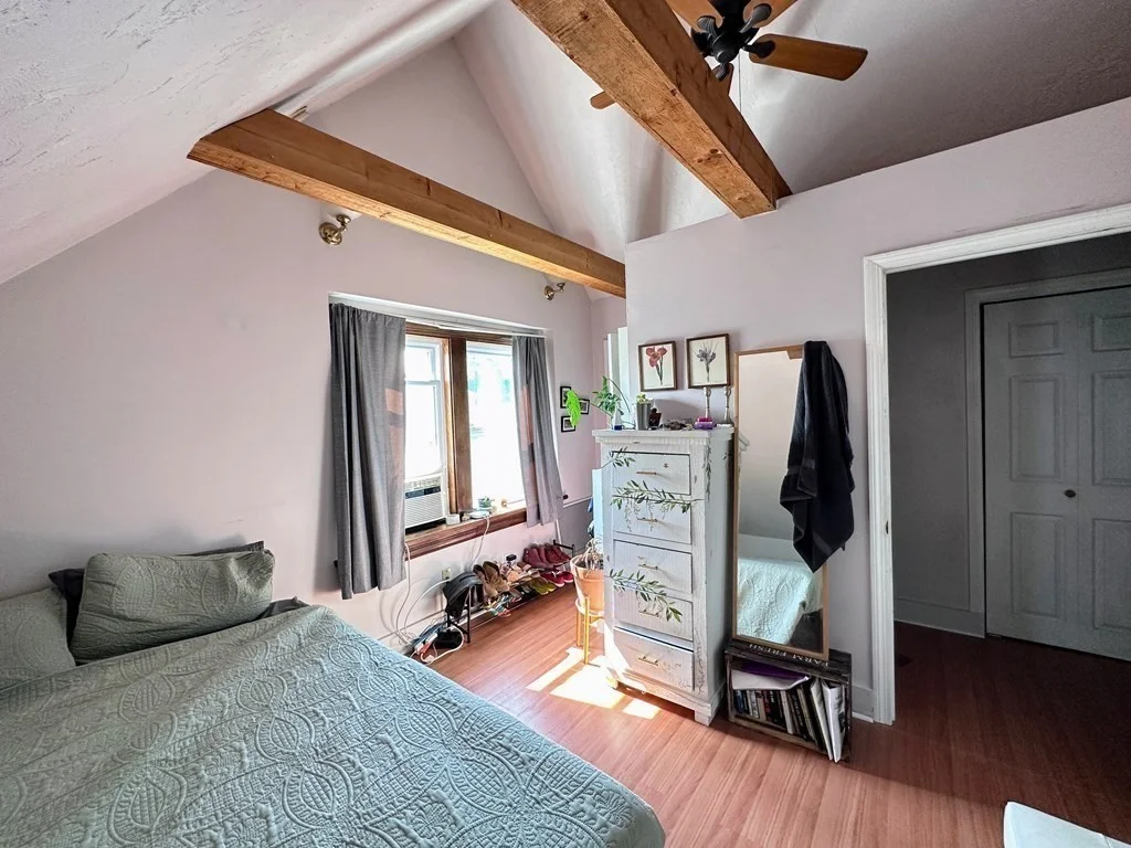 2 bed, 1 bath apartment for rent at 74 Antwerp St Unit 3, Brighton — photo 4 of 11