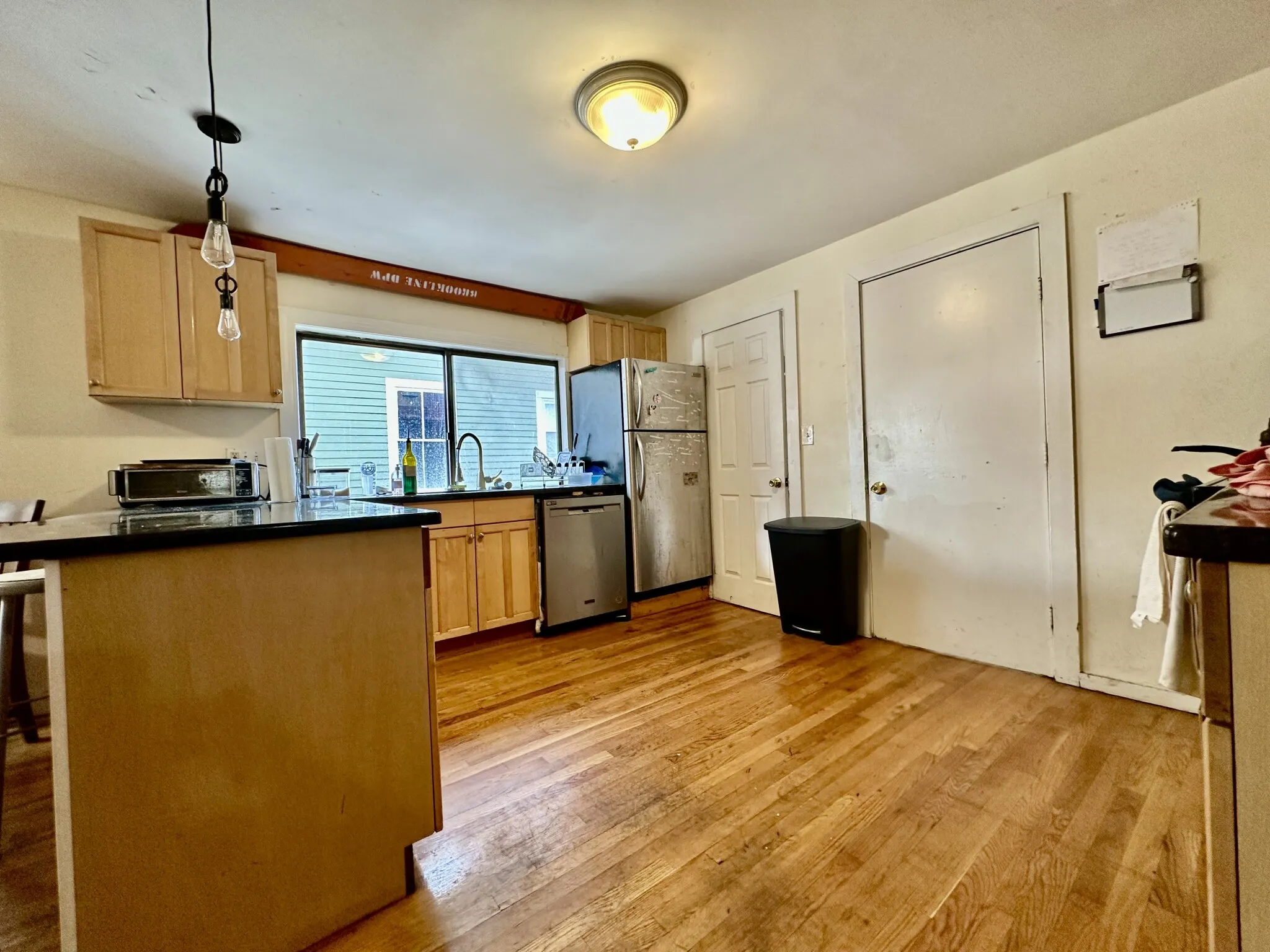 6 bed, 3 bath apartment for rent at 74 Ashford St Unit 2, Allston — photo 14 of 30
