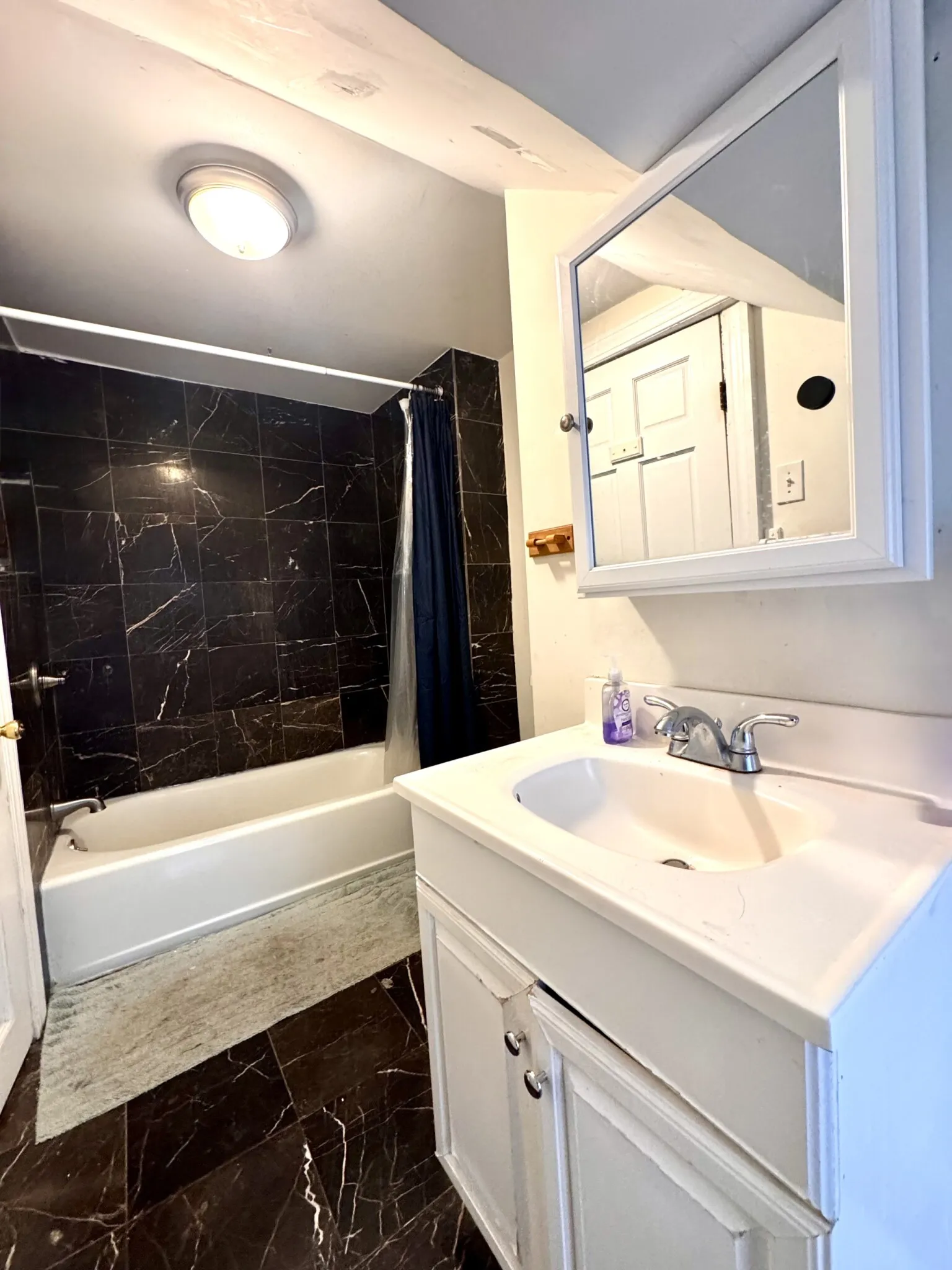 6 bed, 3 bath apartment for rent at 74 Ashford St Unit 2, Allston — photo 16 of 30