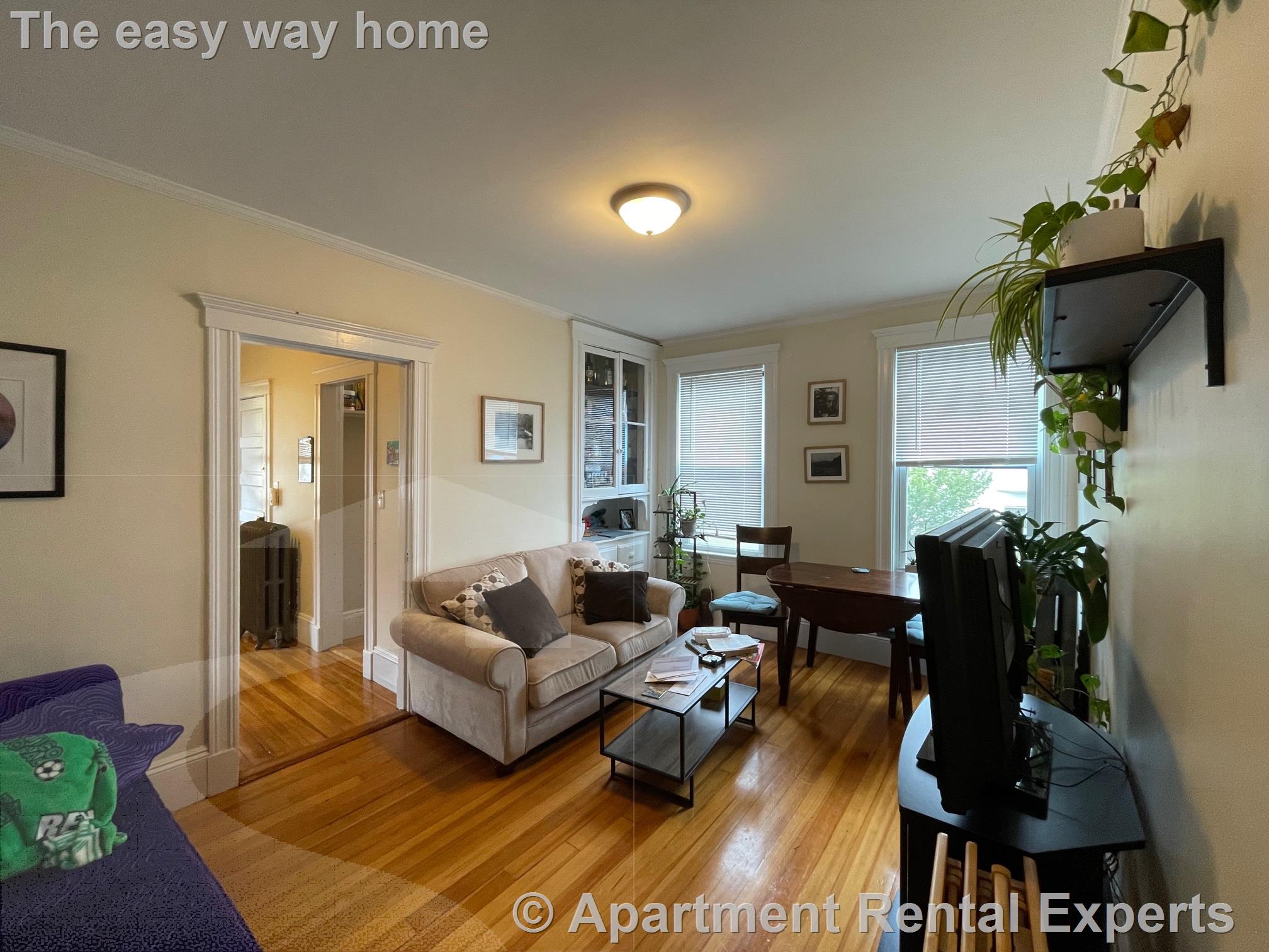 3 bed, 1 bath apartment for rent at 74 Avon St Unit 2R, Spring Hill — photo 5 of 17