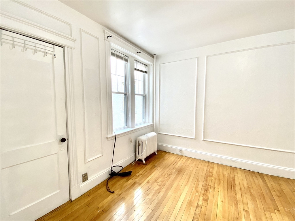 4 bed, 1.5 bath apartment for rent at 74 Babcock St Unit 2M, North Brookline — photo 15 of 21