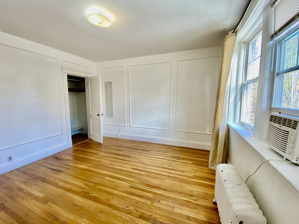4 bed, 1.5 bath apartment for rent at 74 Babcock St Unit 2M, North Brookline — photo 6 of 21