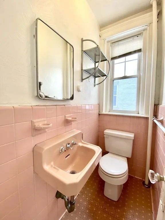4 bed, 1.5 bath apartment for rent at 74 Babcock St Unit 3, North Brookline — photo 13 of 22