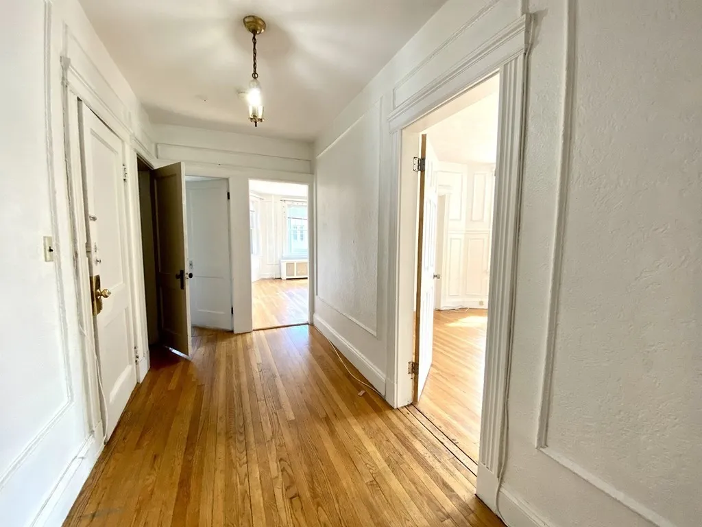 4 bed, 1.5 bath apartment for rent at 74 Babcock St Unit 3, North Brookline — photo 10 of 22