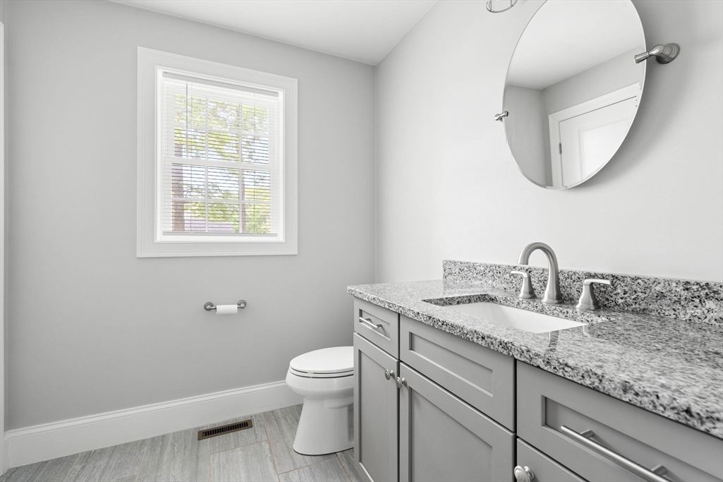 4 bed, 2 bath apartment for rent at 74 Bald Eagle Rd, Weymouth — photo 11 of 24