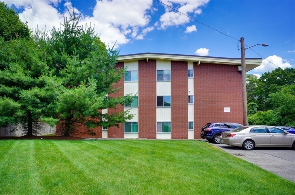 1 bed, 1 bath apartment for rent at 74 Beach St Unit 6-9, Woburn — photo 9 of 11
