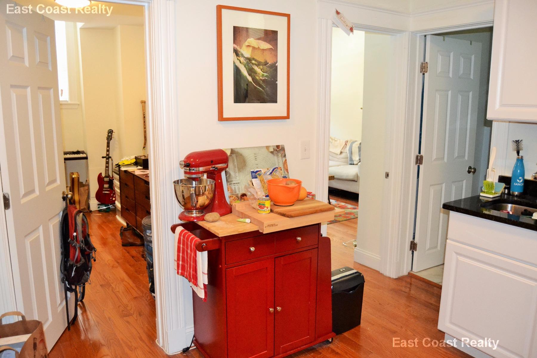 2 bed, 1 bath apartment for rent at 74 Brainerd Rd Unit 1, Allston — photo 6 of 12