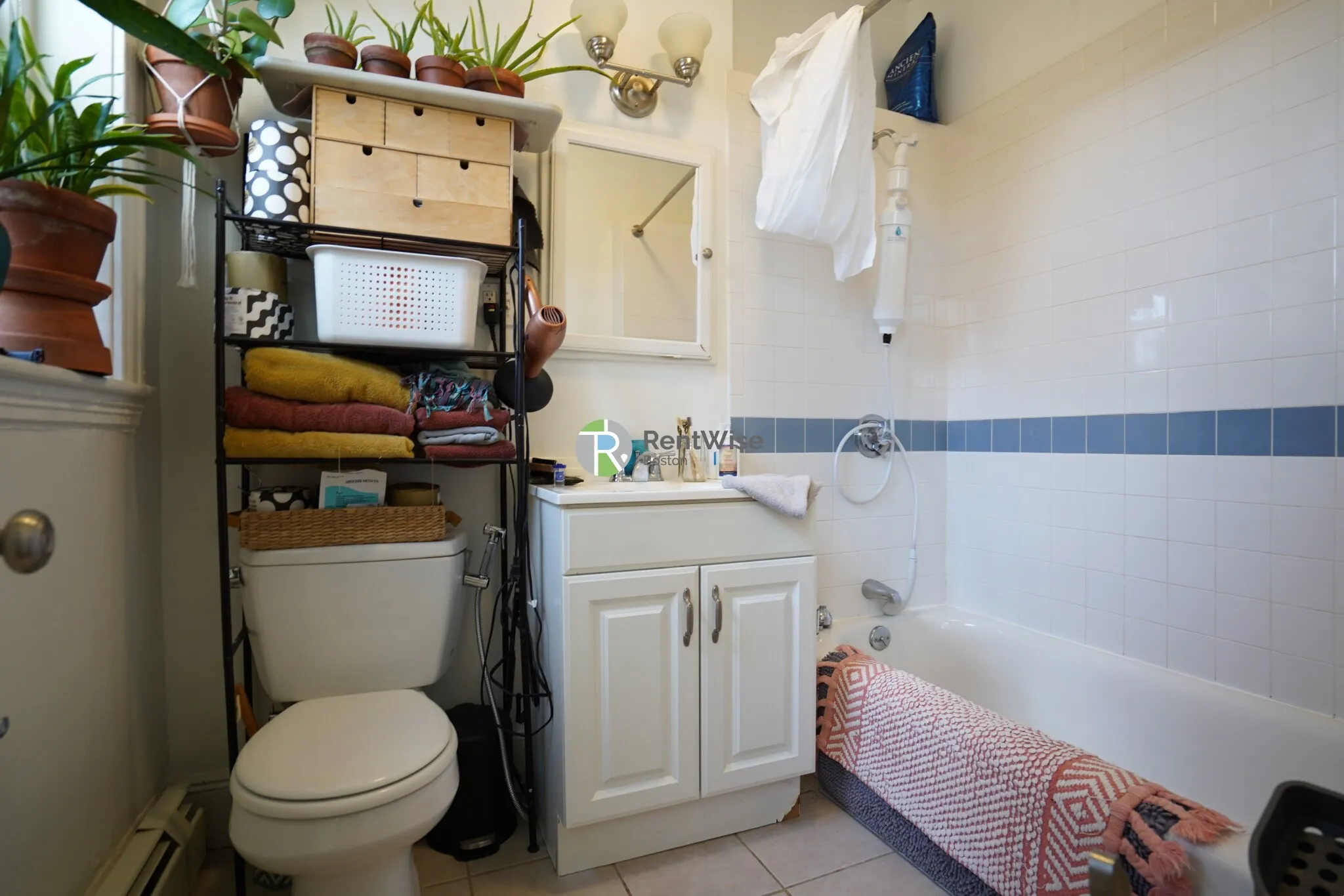 Studio bed, 1 bath apartment for rent at 74 Brainerd Rd Unit 14, Allston — photo 4 of 9