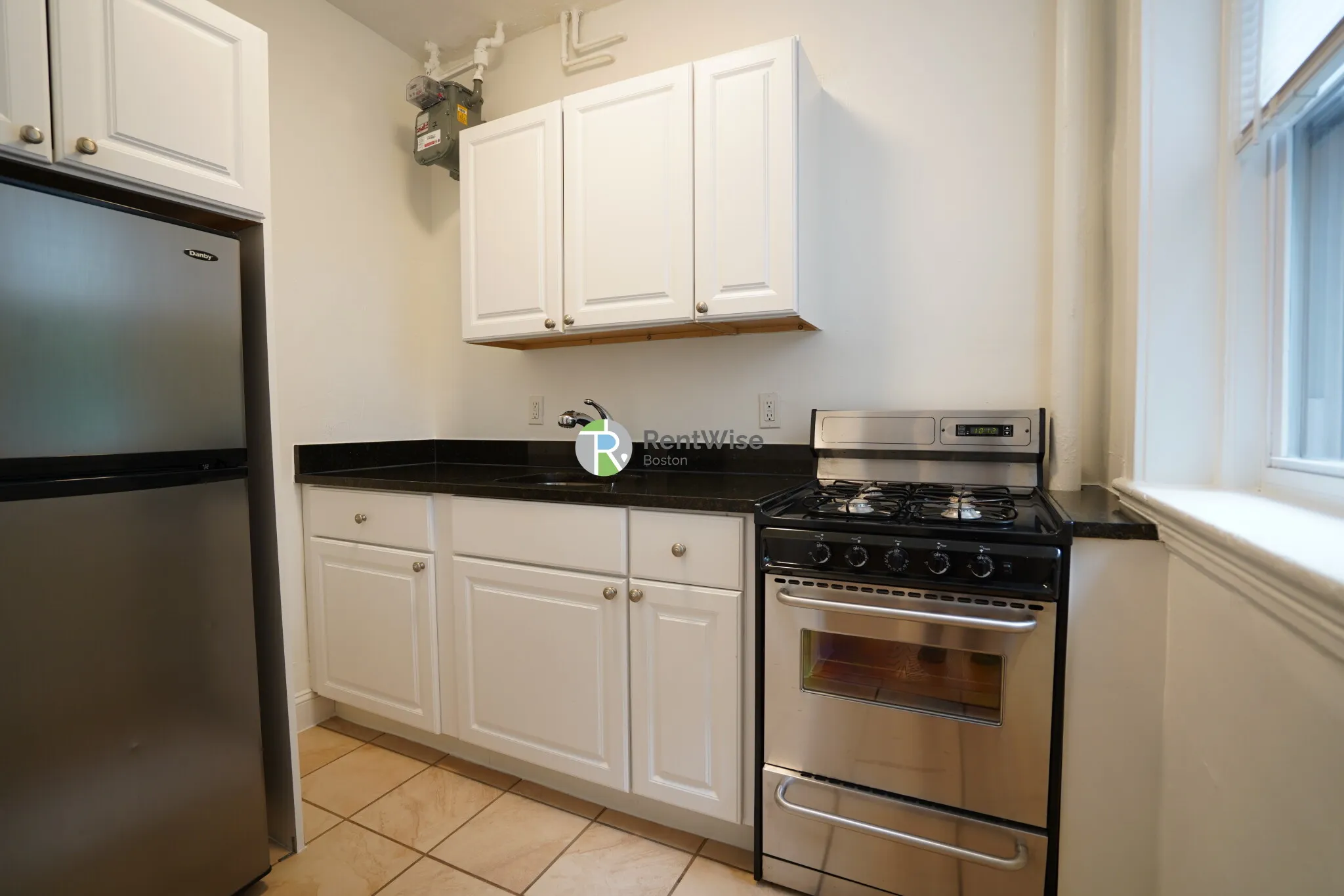 Studio bed, 1 bath apartment for rent at 74 Brainerd Rd Unit 7, Allston — photo 2 of 12
