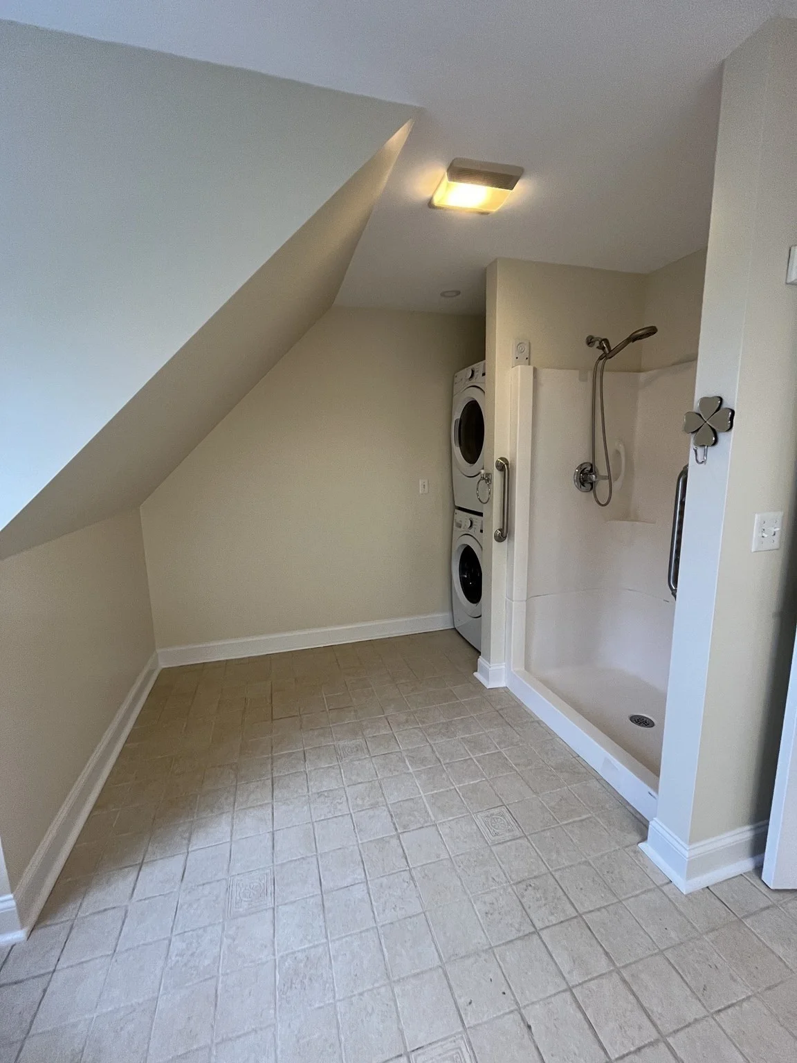 1 bed, 1 bath apartment for rent at 74 Bridge St Unit B, West Newbury — photo 16 of 21
