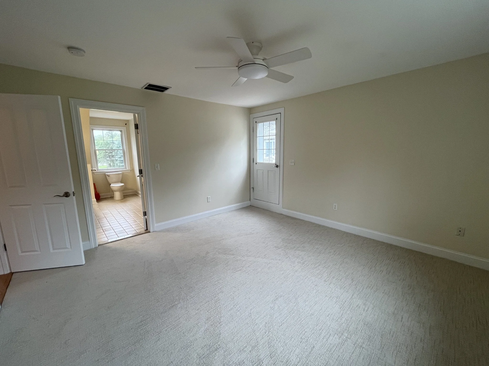 1 bed, 1 bath apartment for rent at 74 Bridge St Unit B, West Newbury — photo 13 of 21