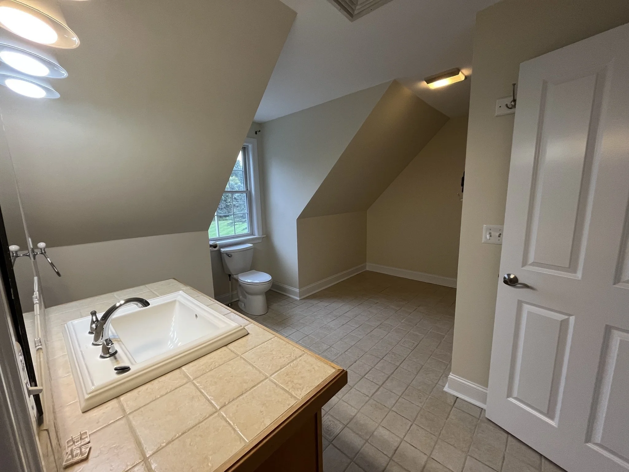 1 bed, 1 bath apartment for rent at 74 Bridge St Unit B, West Newbury — photo 17 of 21