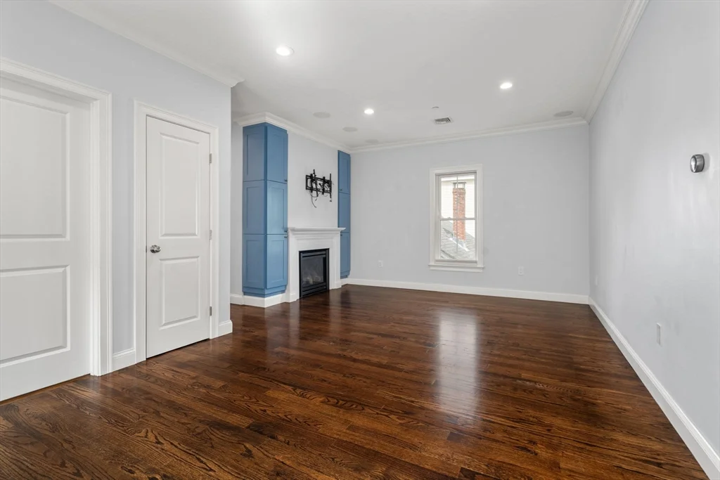 2 bed, 2 bath apartment for rent at 74 Brookley Rd Unit 2, Jamaica Plain — photo 2 of 26