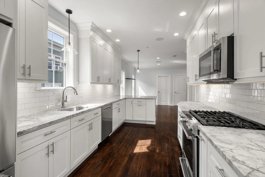 2 bed, 2 bath apartment for rent at 74 Brookley Rd Unit 2, Jamaica Plain — photo 10 of 26