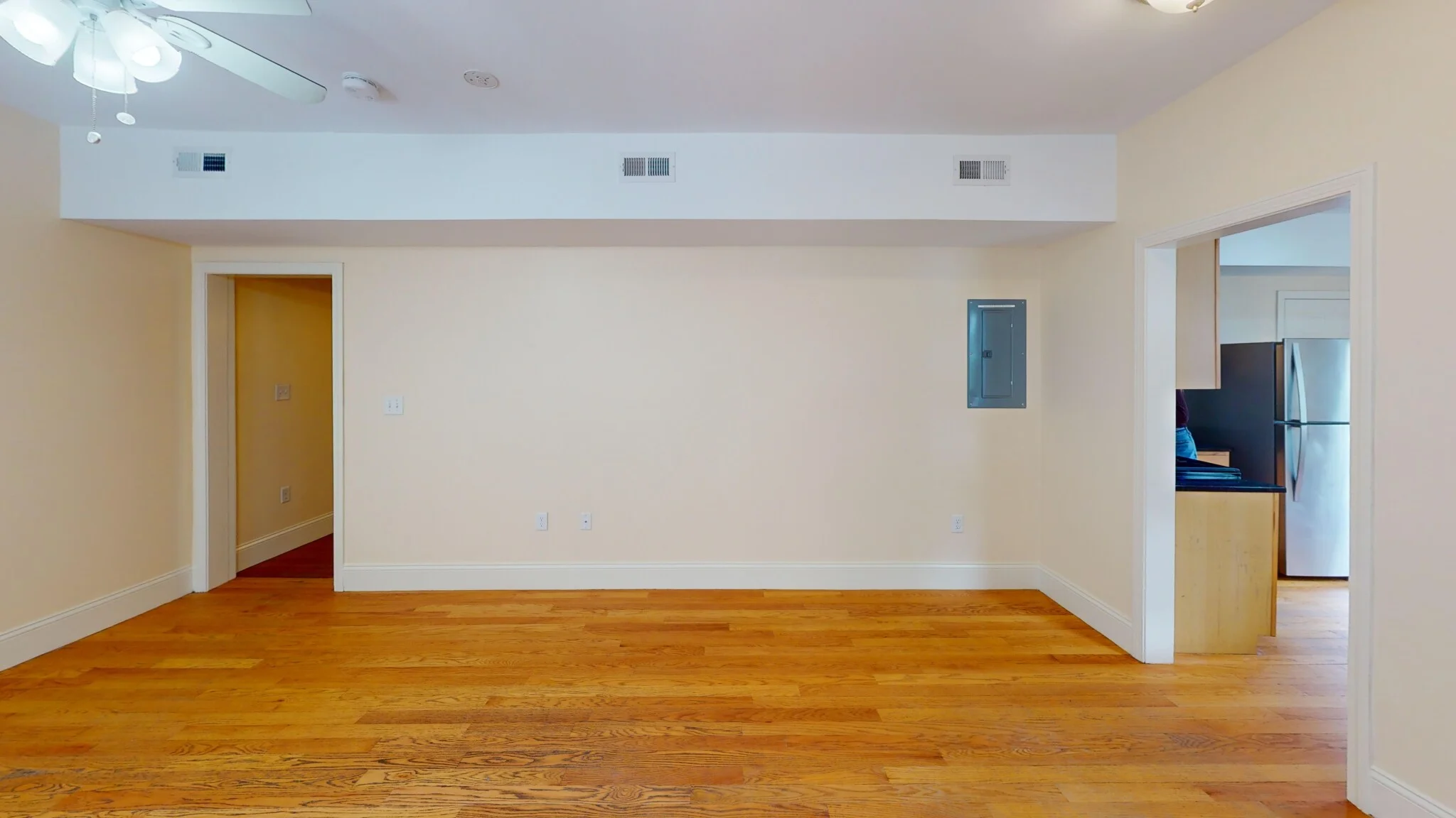 4 bed, 1 bath apartment for rent at 74 Brooks St Unit 2, Brighton — photo 6 of 15