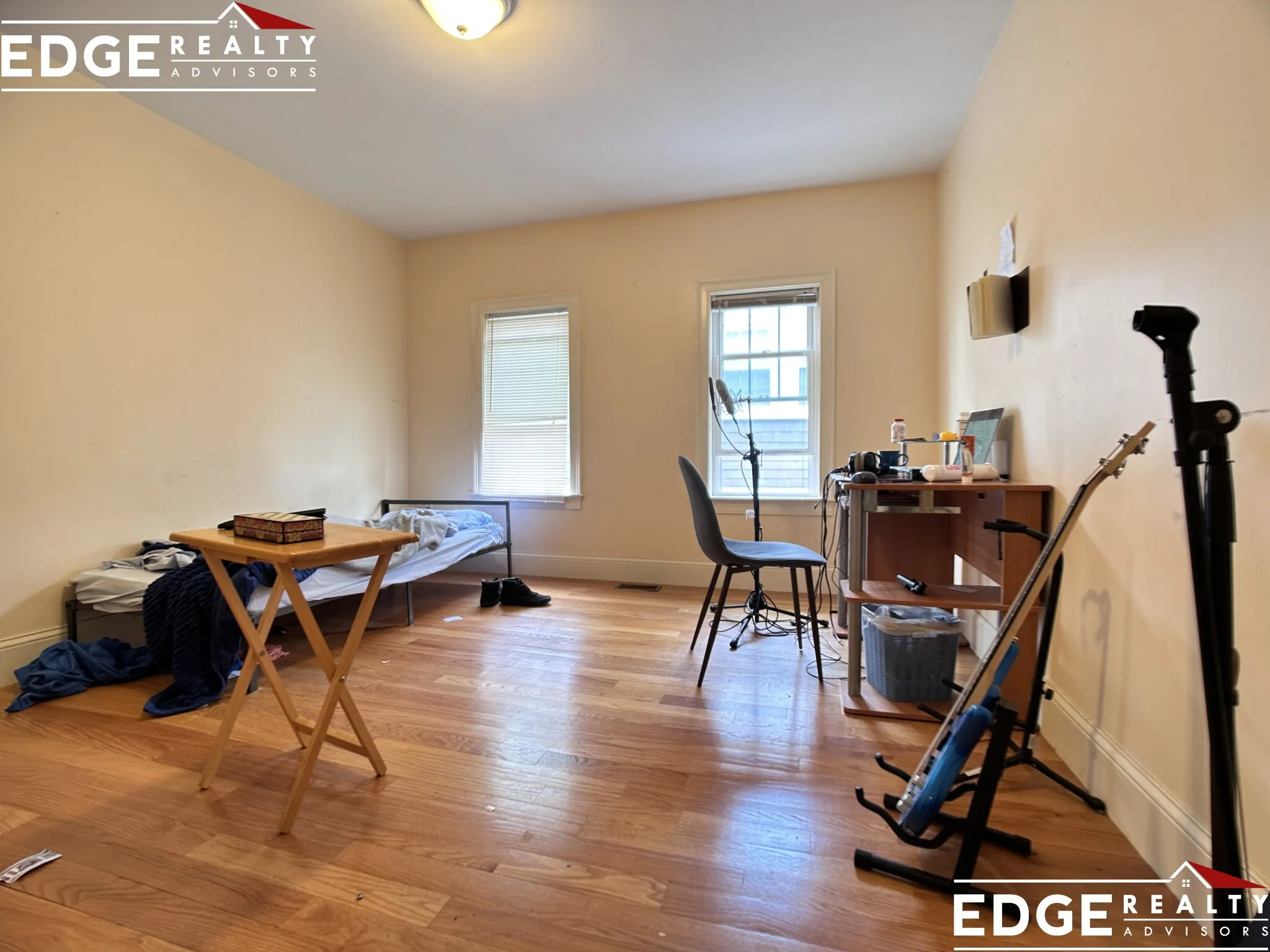 4 bed, 1 bath apartment for rent at 74 Brooks St Unit 2, Brighton — photo 12 of 14