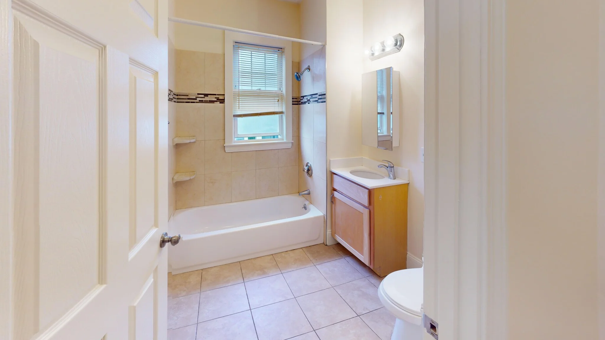 4 bed, 1 bath apartment for rent at 74 Brooks St Unit 2, Brighton — photo 12 of 15