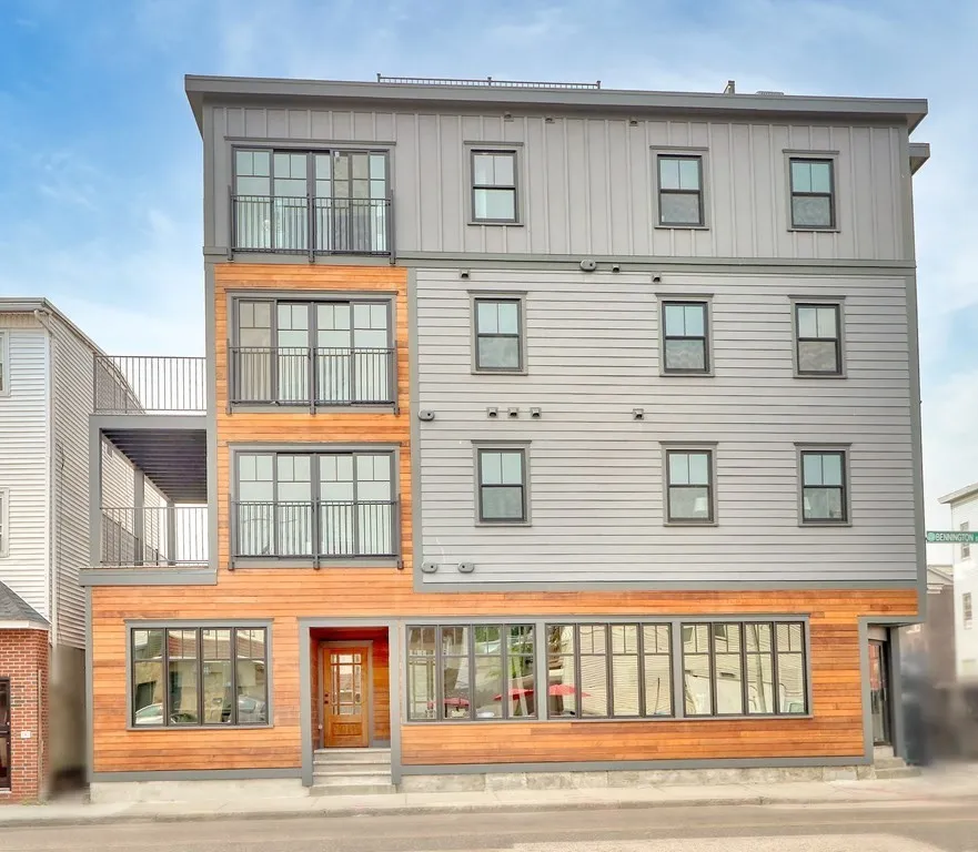 2 bed, 2 bath apartment for rent at 74 Brooks St Unit 3, East Boston — photo 4 of 12