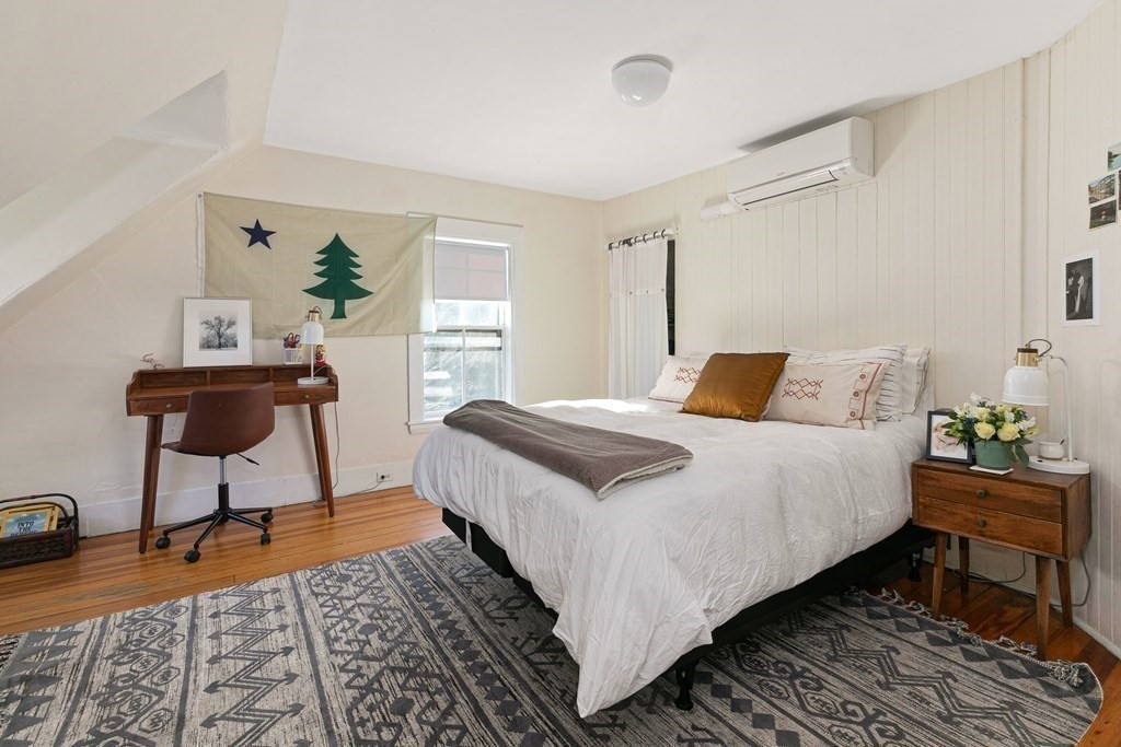 2 bed, 1 bath apartment for rent at 74 Buckingham Unit A, Harvard Square — photo 7 of 13