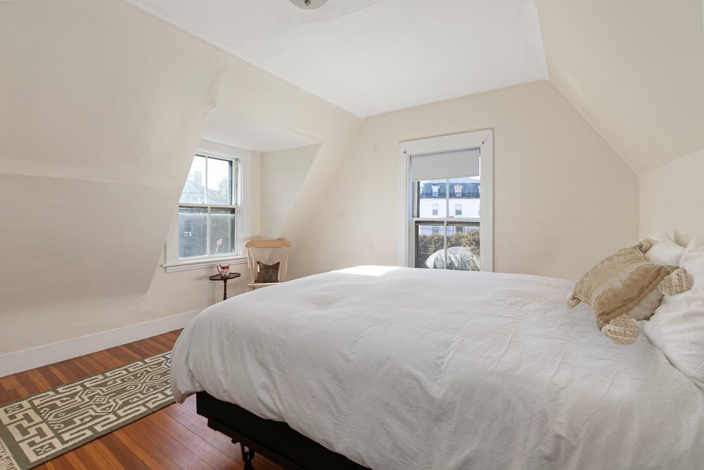 2 bed, 1 bath apartment for rent at 74 Buckingham Unit A, Harvard Square — photo 9 of 13