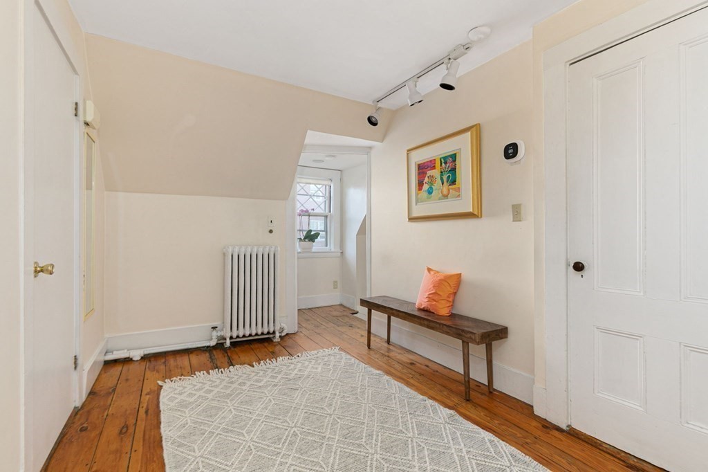 2 bed, 1 bath apartment for rent at 74 Buckingham Unit A, Harvard Square — photo 2 of 13