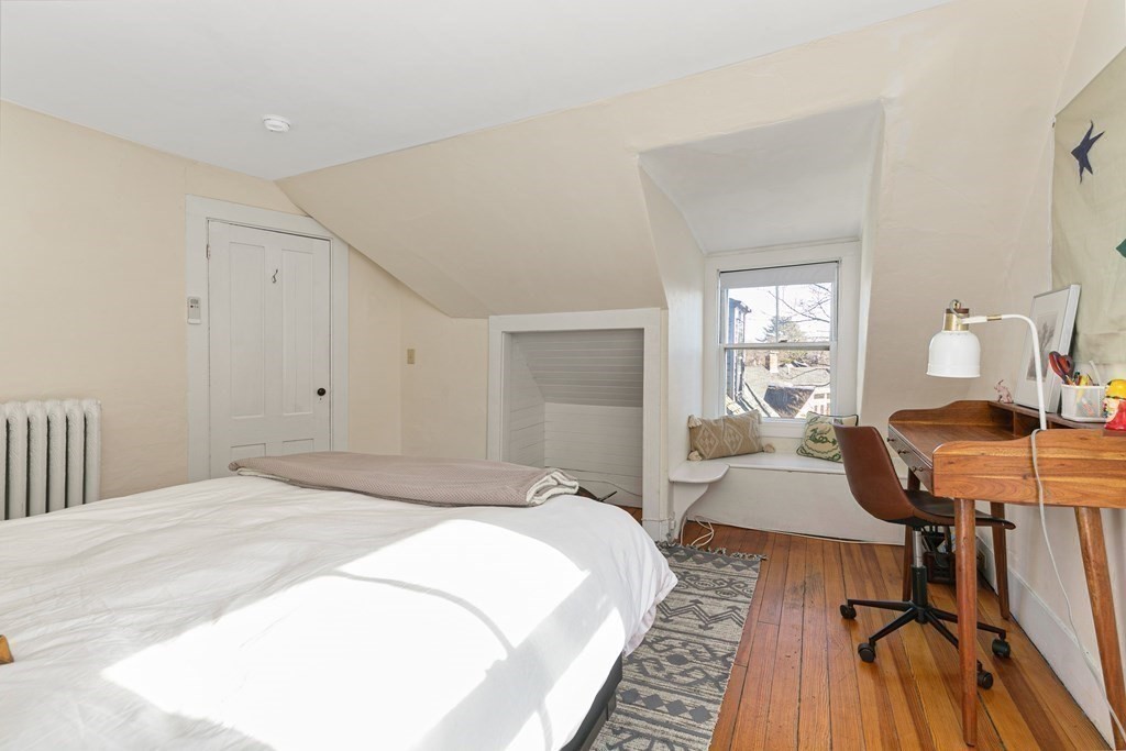 2 bed, 1 bath apartment for rent at 74 Buckingham Unit A, Harvard Square — photo 8 of 13