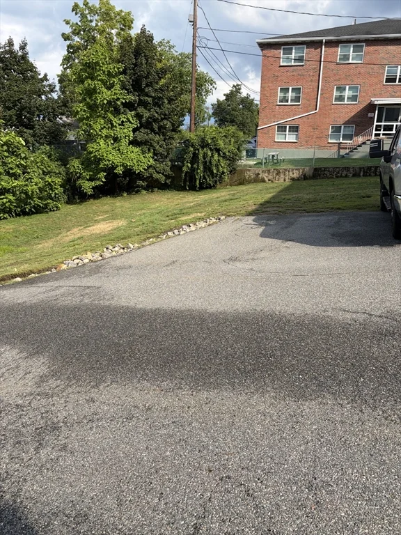 3 bed, 1 bath apartment for rent at 74 Cambridge Rd Unit 1, Woburn — photo 11 of 11