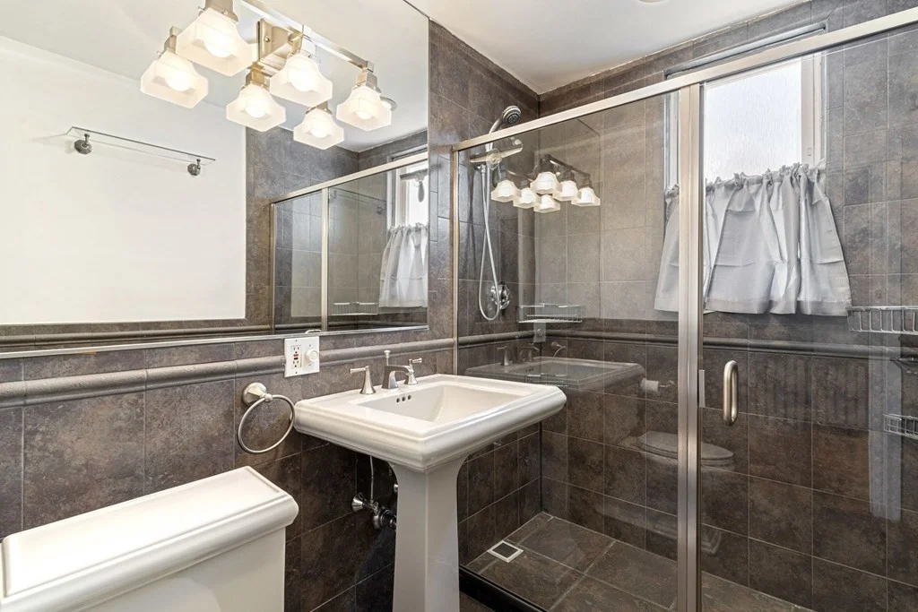 3 bed, 2 bath apartment for rent at 74 Carruth St Unit 2, Boston — photo 6 of 14