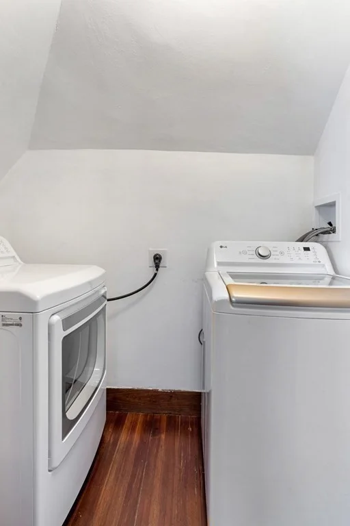 3 bed, 2 bath apartment for rent at 74 Carruth St Unit 2, Boston — photo 13 of 14